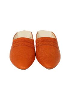 Engraved babouche slipper