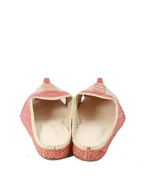 Engraved flower babouche slipper