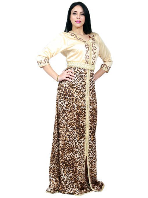 Caftan Caftan - Embroideries and beaded fabric, this leopard printed duchess satin caftan, is a rare and elegant piece. Finely a