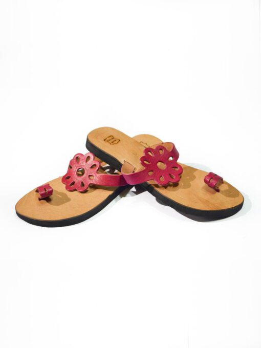 Sandales en cuir faites à la main - Sandales en cuir à fleurs découpées