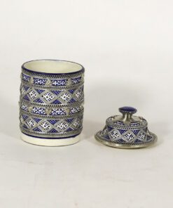 Enamelled ceramic box