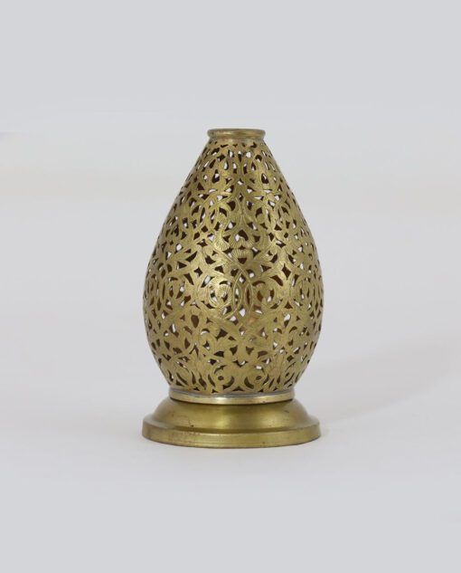 Golden handmade candle holder oval