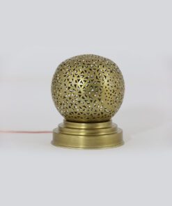 Round lamp in gold