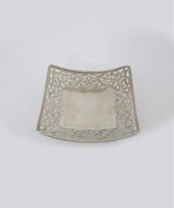 Plate of medium size silver