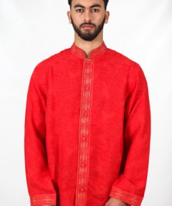 Tunique rouge traditionnelle